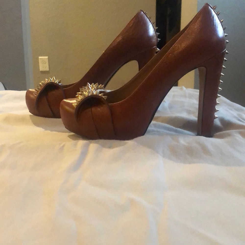 Brown Vince Camuto Heels